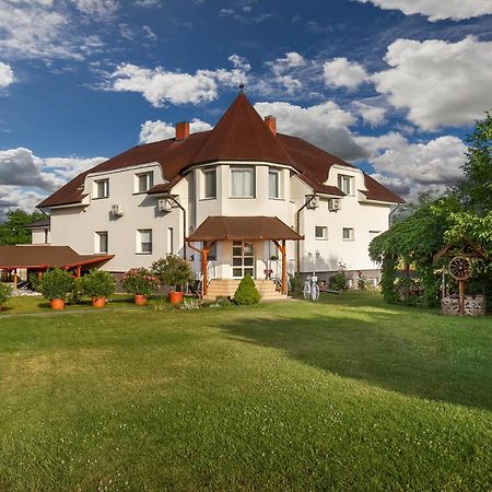 Katalin Vendeghaz Hotel Gyenesdiás Exterior foto